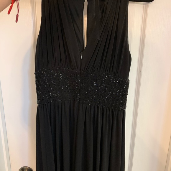 Beautiful black prom dress - Picture 3 of 8